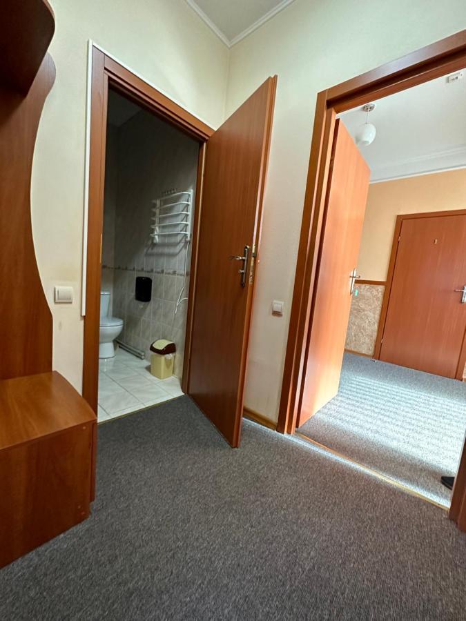 Yunist Hotel Ivano-Frankivsk Exterior foto